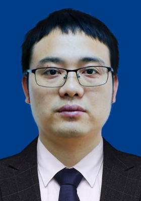 覃佐彦